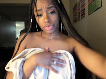 girl
        napudi1 cam image #3973322