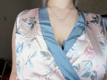 girl
        melissasimon cam image #420384