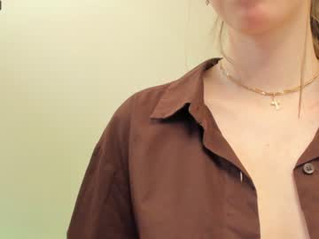 girl
        gracekrueger cam image #2809566