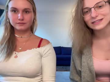 girl
        lillybambus cam image #2646017