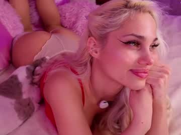 girl
        jollly_belle cam image #6342417