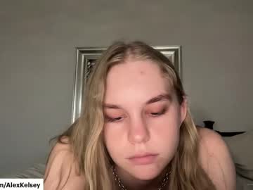 girl
        hellolanas cam image #6728142