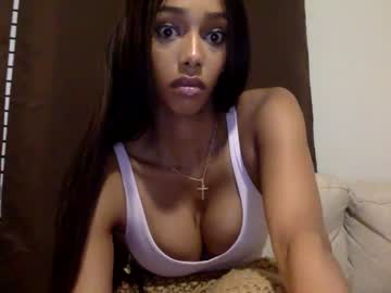 girl
        sophieinthecity cam image #1897344