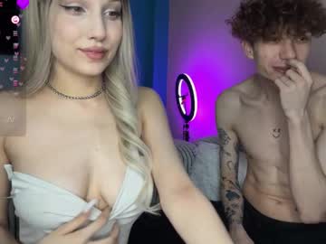 couple
        euphoria_zone cam image #6248317