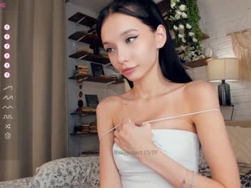 girl
        riskyproject cam image #4971539