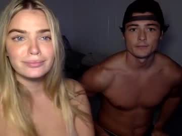 girl
        littlemaryjane19 cam image #2973602
