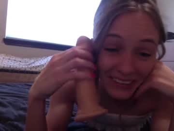 girl
        jebibbler cam image #557539