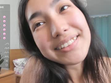 girl
        anastasiasilverfog cam image #2817321