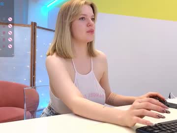 girl
        lovlybambi cam image #5451782