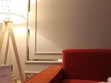 girl
        kimi_kay cam image #4836858