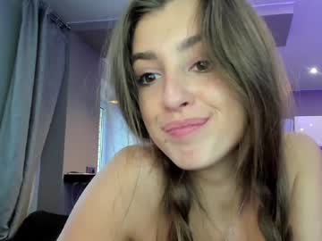 girl
        coy_amina_ cam image #201941