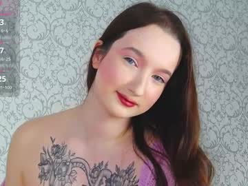 girl
        crystal_grayxx cam image #6398442