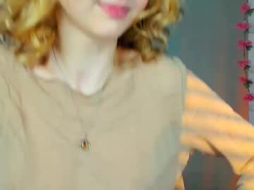 girl
        little_anitta cam image #6191193