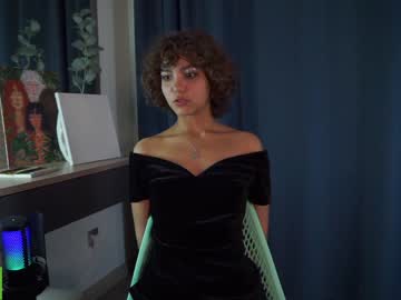 girl
        lenaelisabeth cam image #3351643