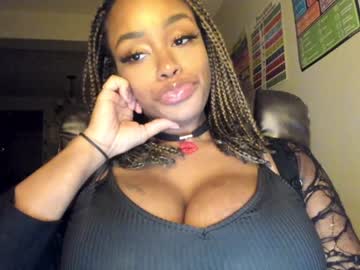 girl
        napudi1 cam image #3240681