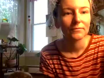 couple
        thefoxglovefairy cam image #1808002