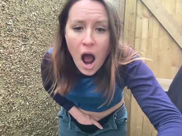 girl
        eatmypie69 cam image #3743538