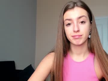 girl
        coy_amina_ cam image #705269