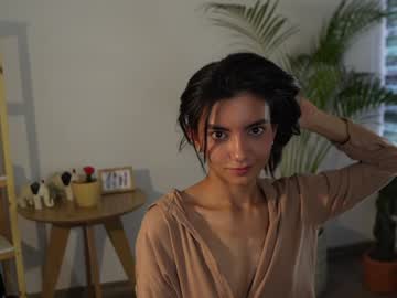 girl
        urcutelinda cam image #4616004