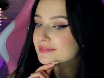 girl
        agara_romen cam image #4512540