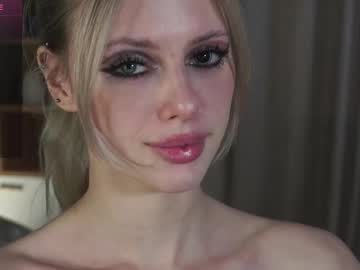 girl
        audreycarvin cam image #6544602