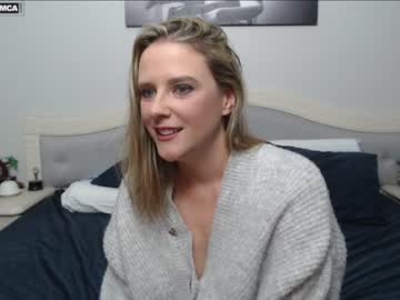 girl
        bluexstacey cam image #1381888