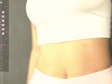 girl
        stunningblond cam image #5894887