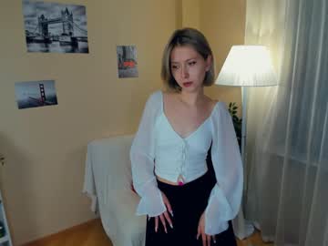 girl
        petraemans cam image #3574256