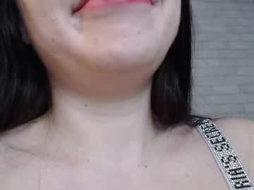 girl
        arianaxsky cam image #6588035