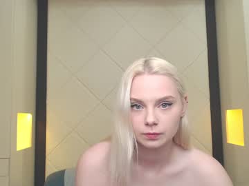 girl
        yummyyseee cam image #638770
