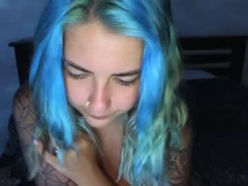 girl
        elliy_coy cam image #2373700