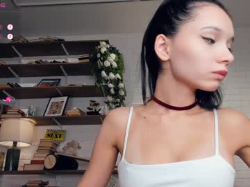 girl
        riskyproject cam image #4763507