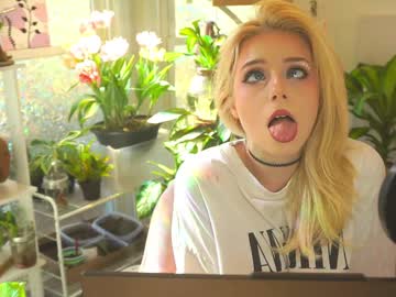 girl
        goldengoddessxxx cam image #6359857