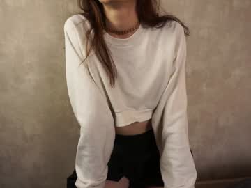 girl
        kinarmyali cam image #5465916