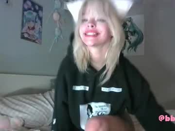 girl
        bbypawz cam image #5426696