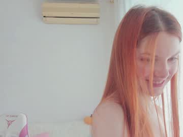 girl
        katy_ethereal cam image #5062513