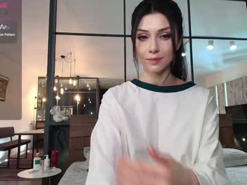 girl
        milla_jo cam image #6554755
