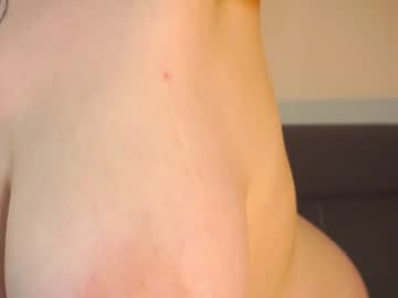 girl
        sheenajomason cam image #5515509