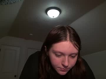girl
        astridbaker69 cam image #3361601