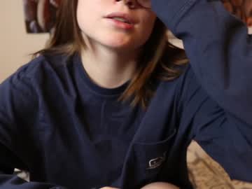 girl
        lexi_laine cam image #264009