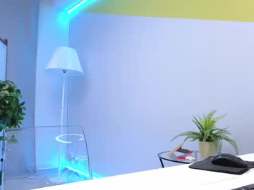 girl
        lovlybambi cam image #4506247