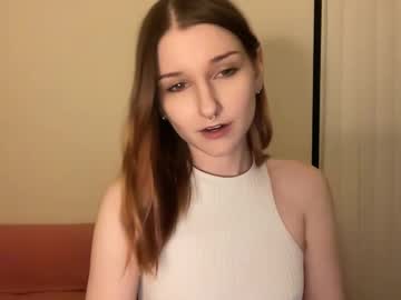 girl
        tinytittytia cam image #5241675