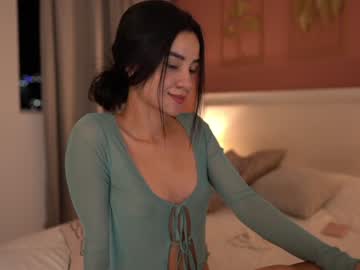 girl
        winona__ cam image #1018482