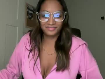 girl
        therealgiana cam image #6018905