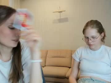 couple
        marivanna_ cam image #1432109