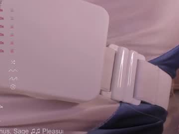 girl
        kemii cam image #4566552