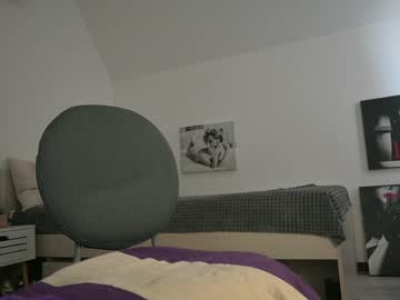 girl
        allayah cam image #2485943