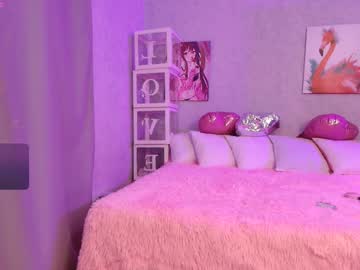 girl
        olivia_shy_ cam image #5175449
