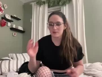 girl
        baby_girl_sub cam image #3311105