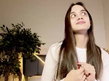 girl Sex Cam Girls Roleplay For Viewers On Chaturbate with moonlight_ley